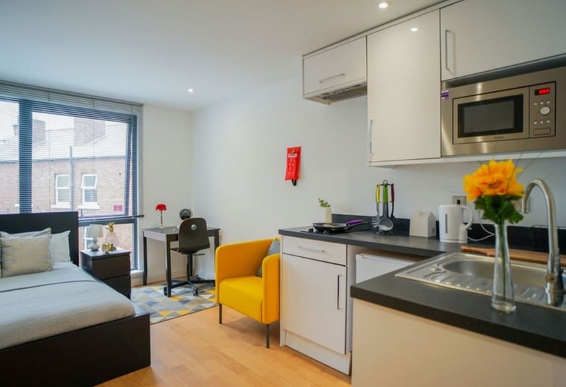 هاستل Rooms & Studios Students Only  Sheffield