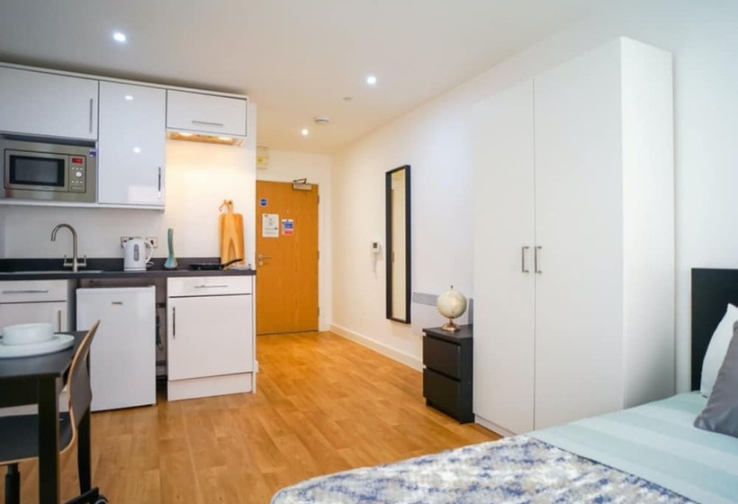 هاستل Rooms & Studios Students Only  Sheffield