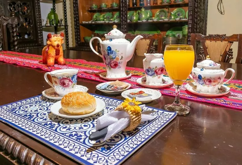 هتل Serenity Lodge