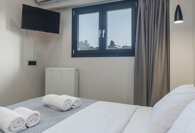 پانسیون Dionisos Luxury Suites