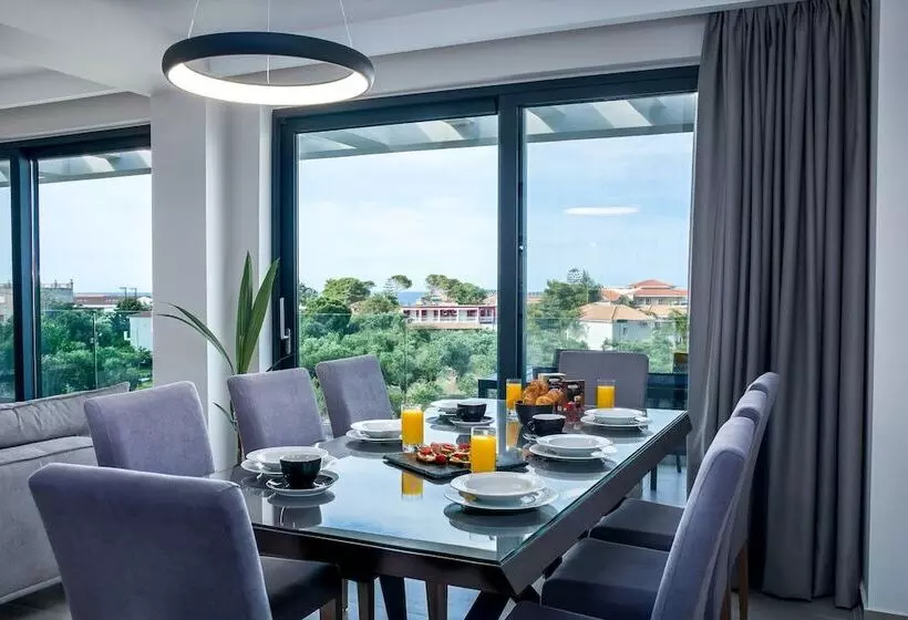 پانسیون Dionisos Luxury Suites