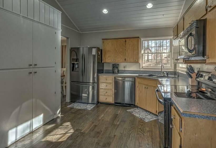 Lakin Memories By Escape To Blue Ridge