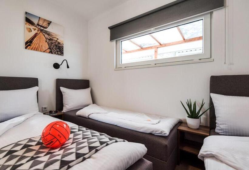 Mobile Home Vodice 1