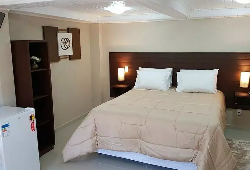 Hotelli Vila Eremita Pousada