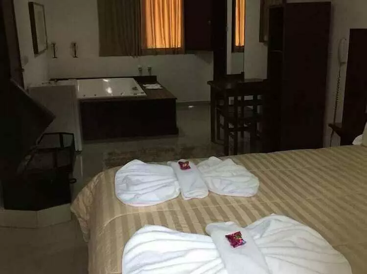 Hotelli Vila Eremita Pousada