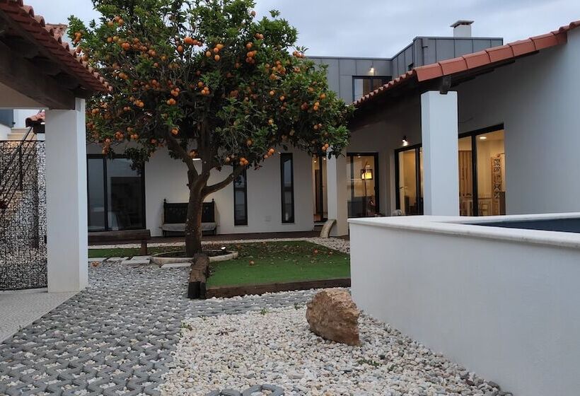 פנסיון Laranjeira Das Loiras