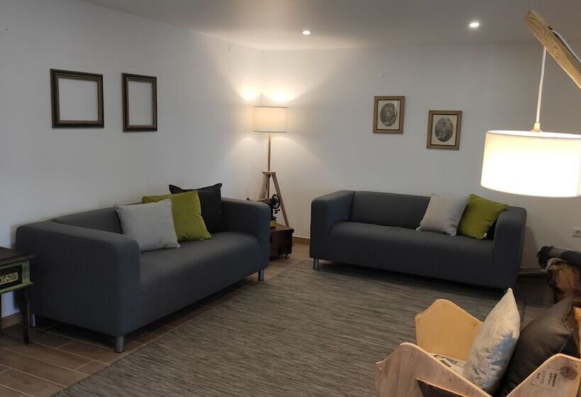 פנסיון Laranjeira Das Loiras