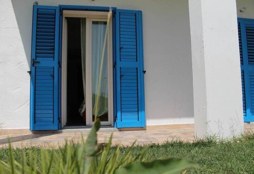 بنسيون Room In Guest Room   S Olivariu Village Affittacamere   Deluxe King Room