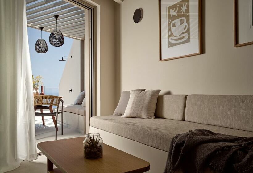 پانسیون Yoma Cove Suites