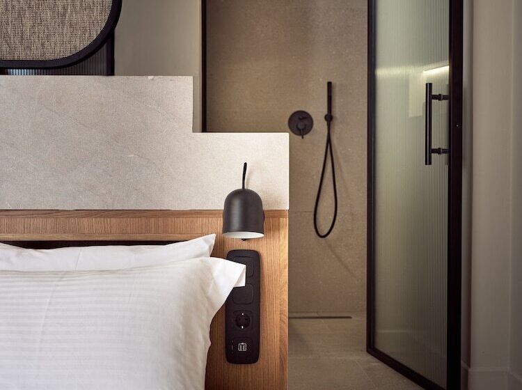 پانسیون Yoma Cove Suites