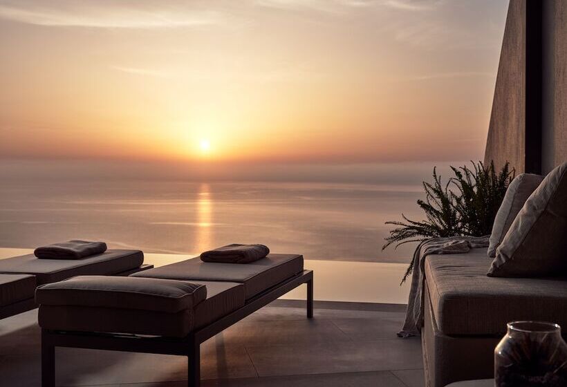 پانسیون Yoma Cove Suites