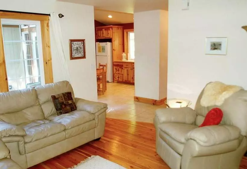 Snowline Cabin #34   Great English Tudor Style Home With Hot Tub! Now With Wifi!