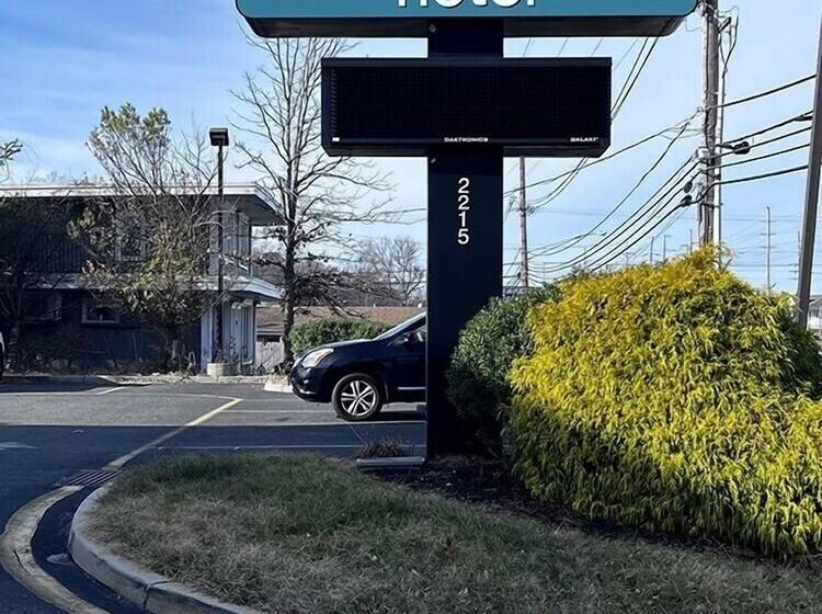 모텔 Avon Hotel   Toms River