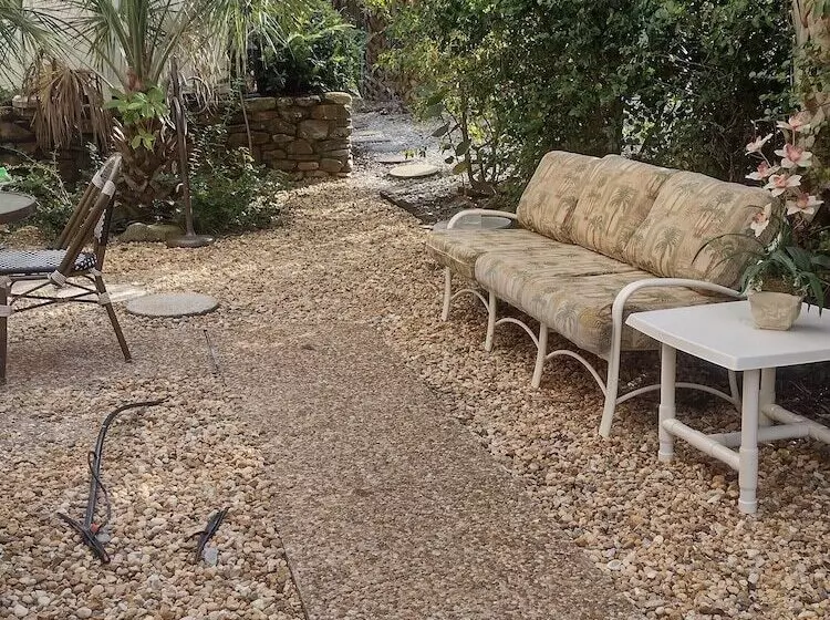 Majatalo Bayfront Beauty