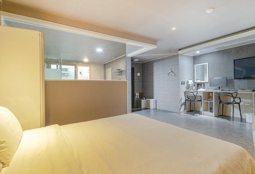 פנסיון Ignis Jeju