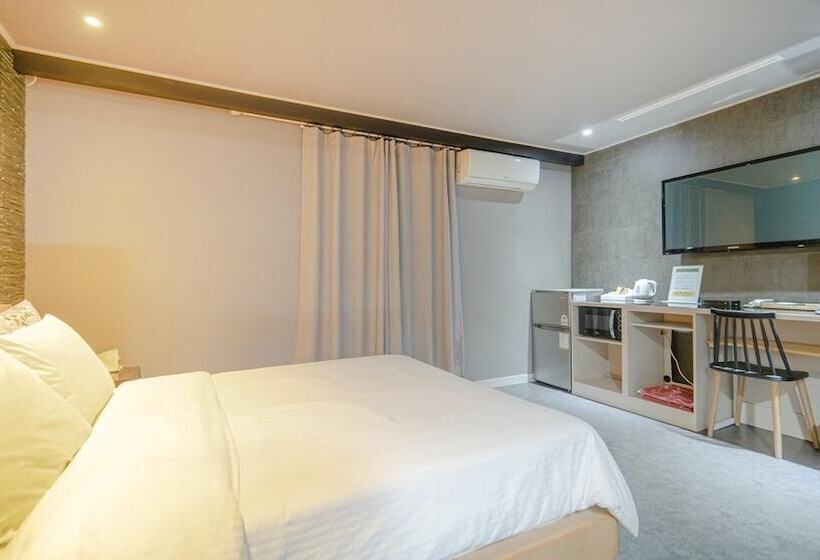 פנסיון Ignis Jeju