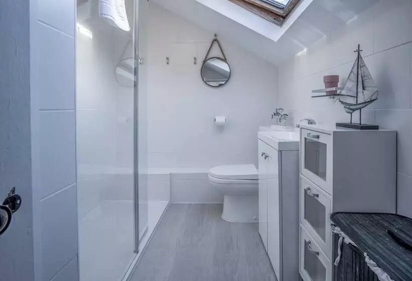 Caleb S Cottage   4 Bed Cottage   Solva