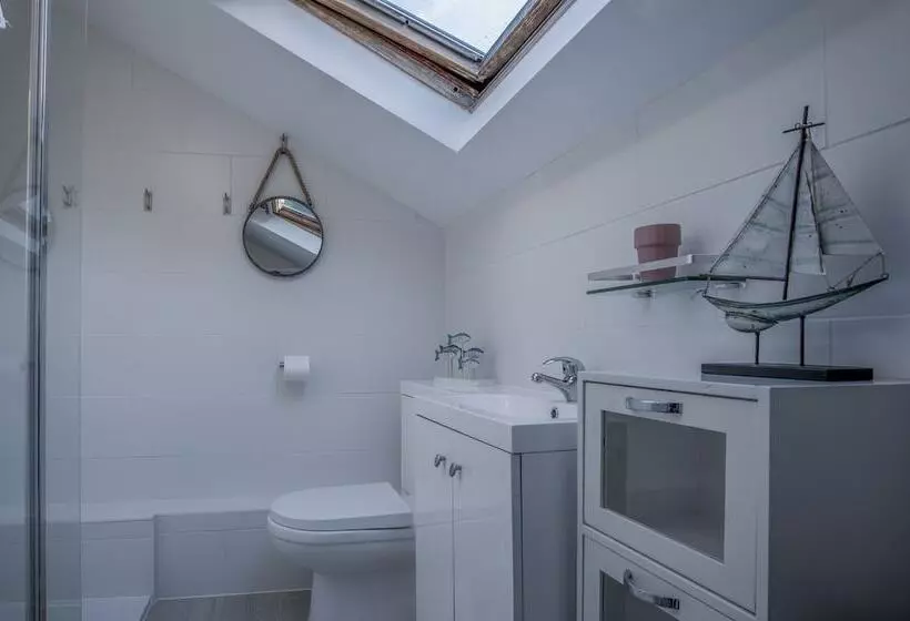 Caleb S Cottage   4 Bed Cottage   Solva