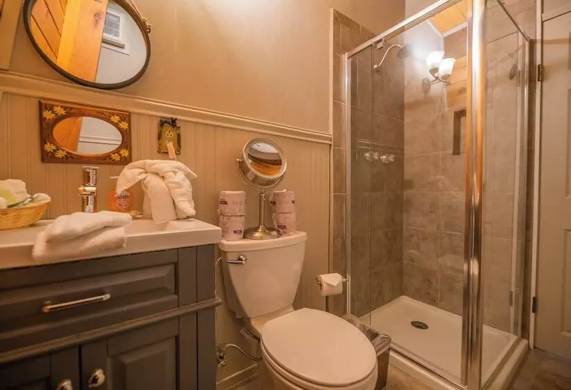 Fawnskin Family Cabin