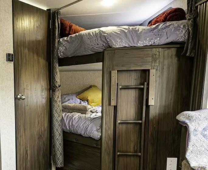 American Luxury Caravan  Secure Parking Llandeilo