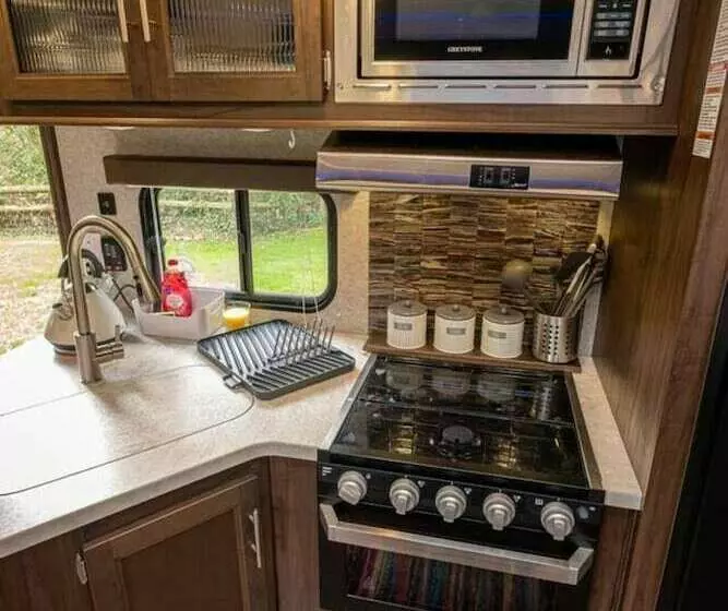 American Luxury Caravan  Secure Parking Llandeilo