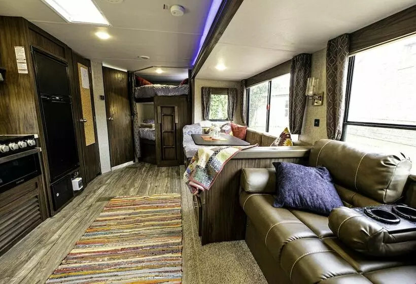 American Luxury Caravan  Secure Parking Llandeilo
