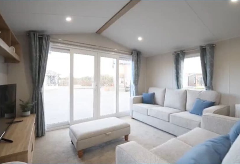 Exotic 3 Bed Caravan At Newquay Holiday Park