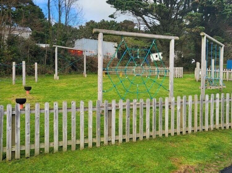 Exotic 3 Bed Caravan At Newquay Holiday Park