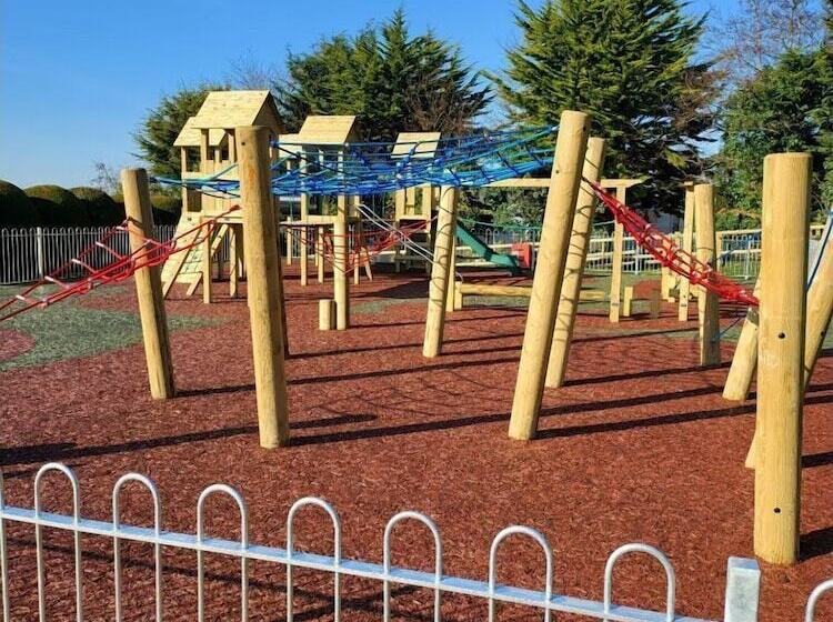 Exotic 3 Bed Caravan At Newquay Holiday Park