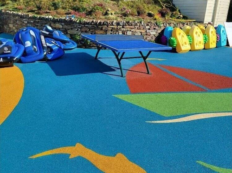 Exotic 3 Bed Caravan At Newquay Holiday Park