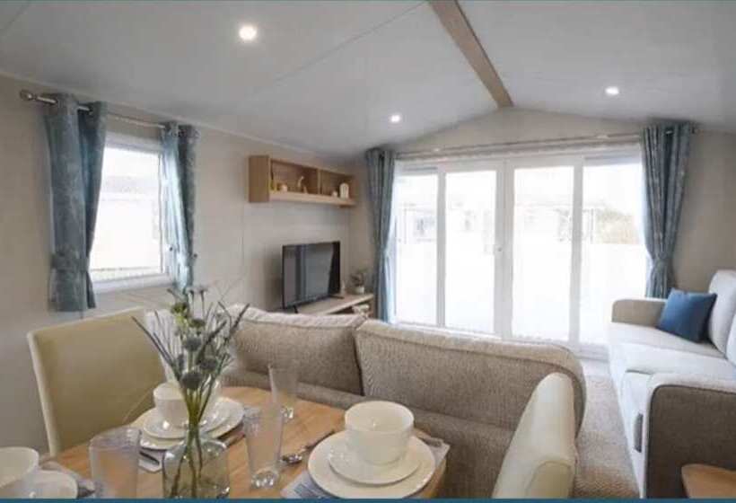 Exotic 3 Bed Caravan At Newquay Holiday Park