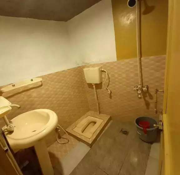 هتل Tourist Cottage Hunza