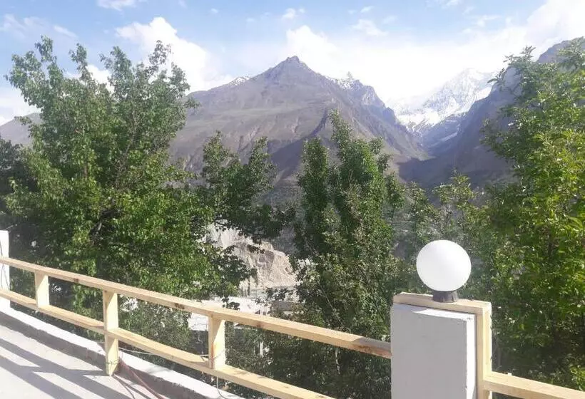 هتل Tourist Cottage Hunza