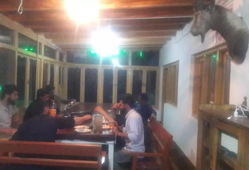 هتل Tourist Cottage Hunza