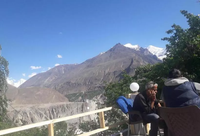 هتل Tourist Cottage Hunza