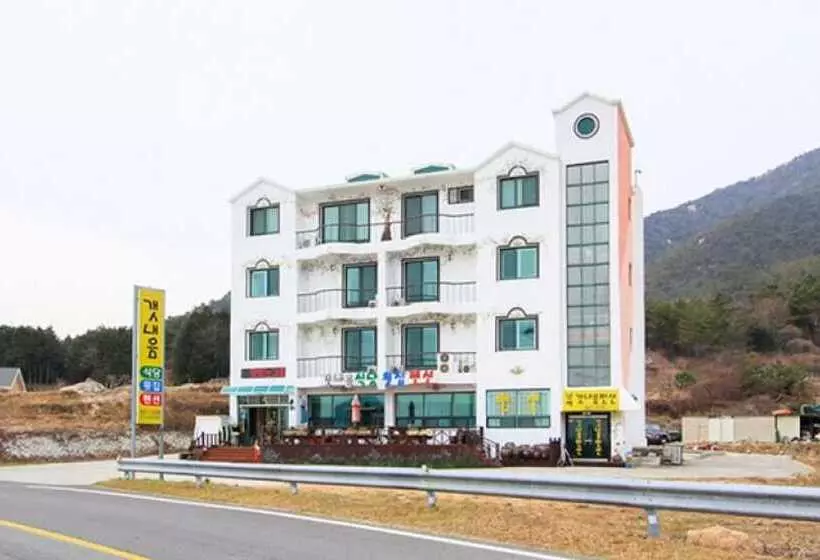 Namhae Gaennaeeum Pension