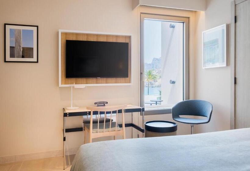 Отель El Vicenç De La Mar   Adults Only   Over 12