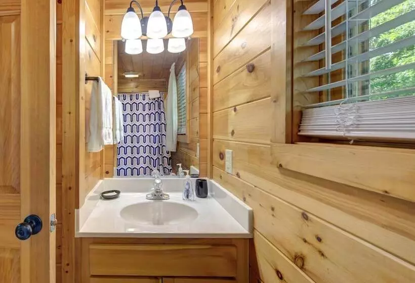 Macys Hideaway