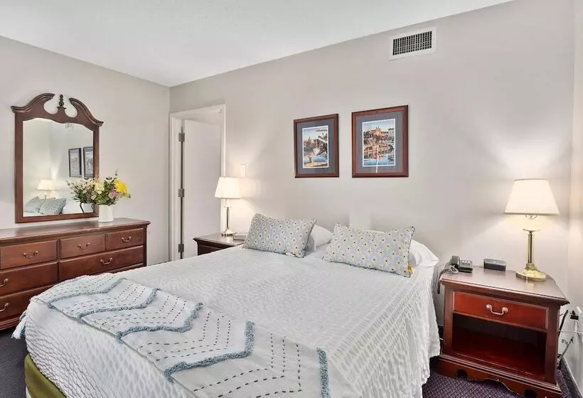 Lomakeskus Second Conference Standard Suite Bay View