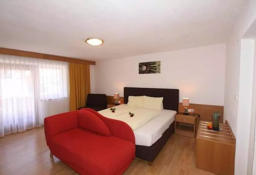 Bed and Breakfast Gästehaus  Pension Edelweiss