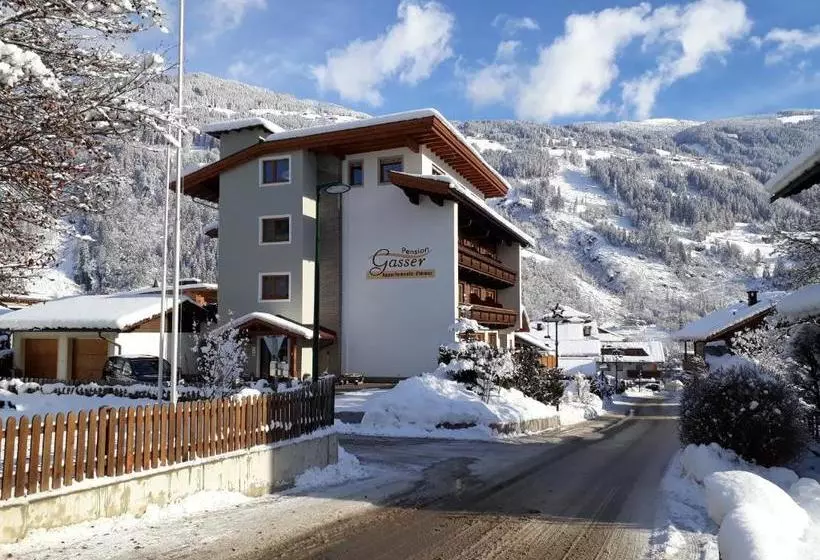 ベッドアンドブレックファースト Pension Gasser