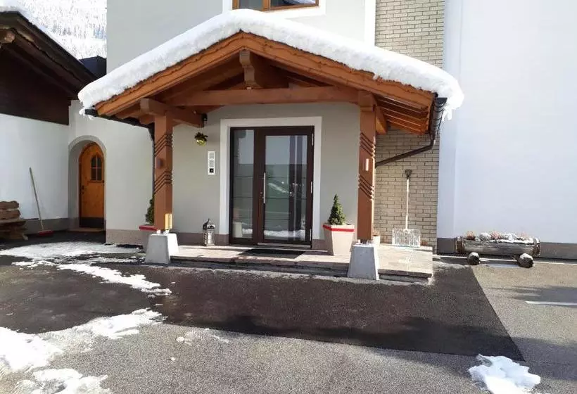 ベッドアンドブレックファースト Pension Gasser