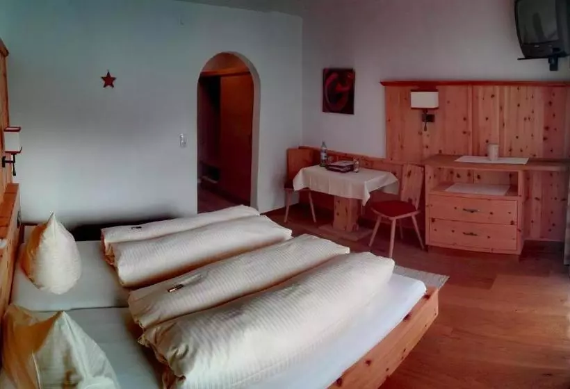 ベッドアンドブレックファースト Pension Gasser