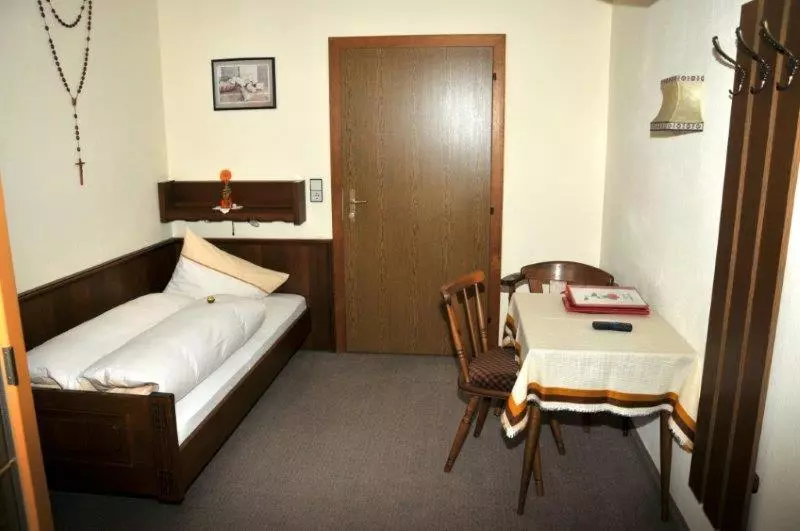 ベッドアンドブレックファースト Pension Gasser