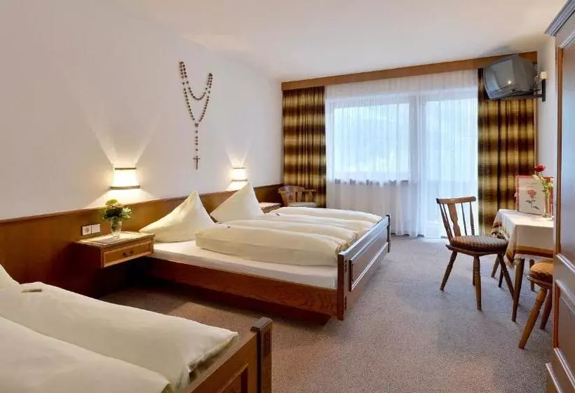 ベッドアンドブレックファースト Pension Gasser