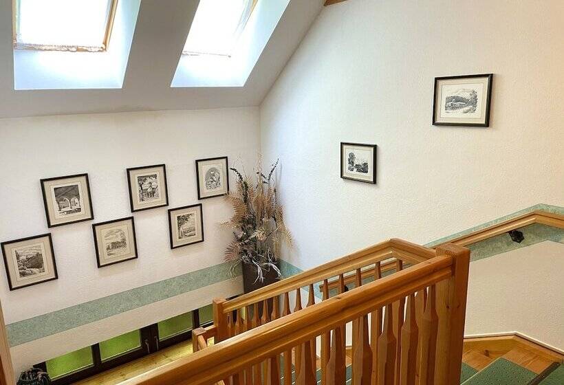 住宿加早餐  Pension Thermenland