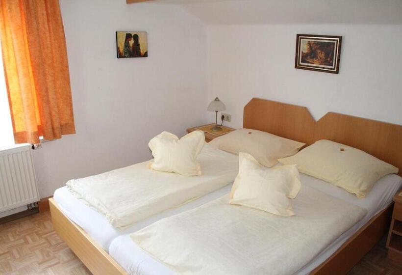 ベッドアンドブレックファースト Pension Wolf