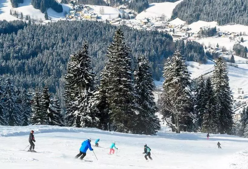 ホテル Bs ötscher