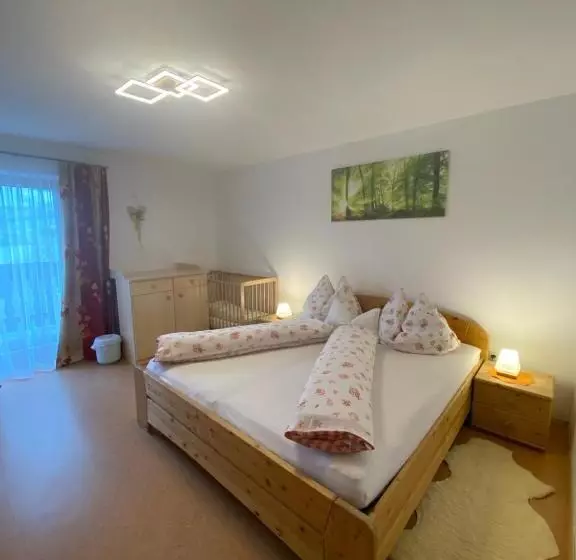 فندق Nussbaumer Am Irrsee