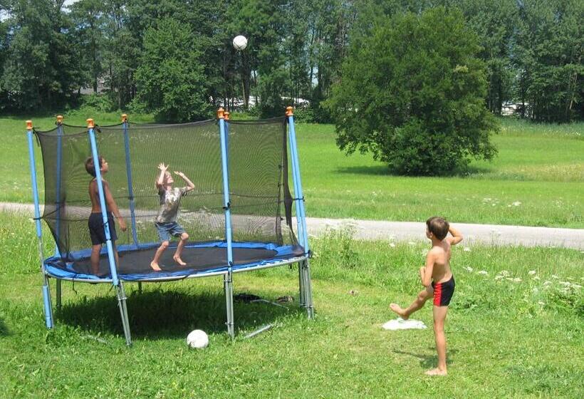 فندق Nussbaumer Am Irrsee